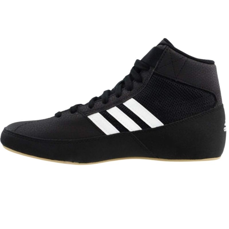 how should wrestling shoes fit